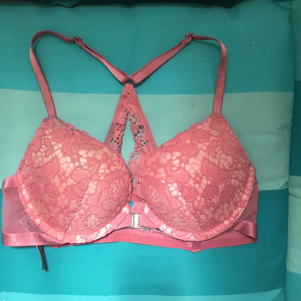Victoria’s Secret pink front clasp push up bra